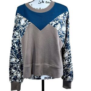 Sweaty Betty Balham Camo Long Sleeve Colorblock Sweatshirt Loose Fit size L gym